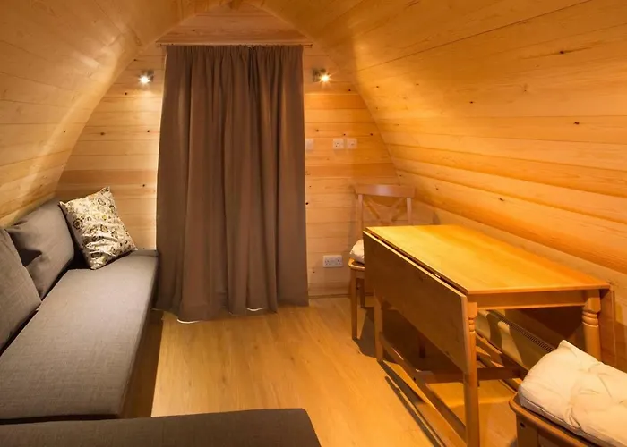 Poppy Glamping Pod
